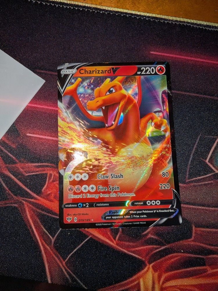 Charizard V Darkness Ablaze 019/189 Pokemon