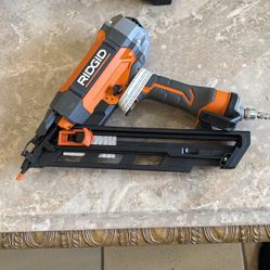 15 G Ridgid Nailer New