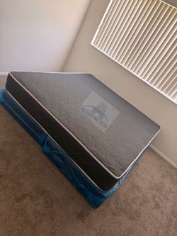 King mattress regular and box spring set (2pc - brand new)