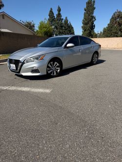 2020 Nissan Altima
