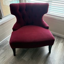 2 Red Larg Chair 100$ Each 