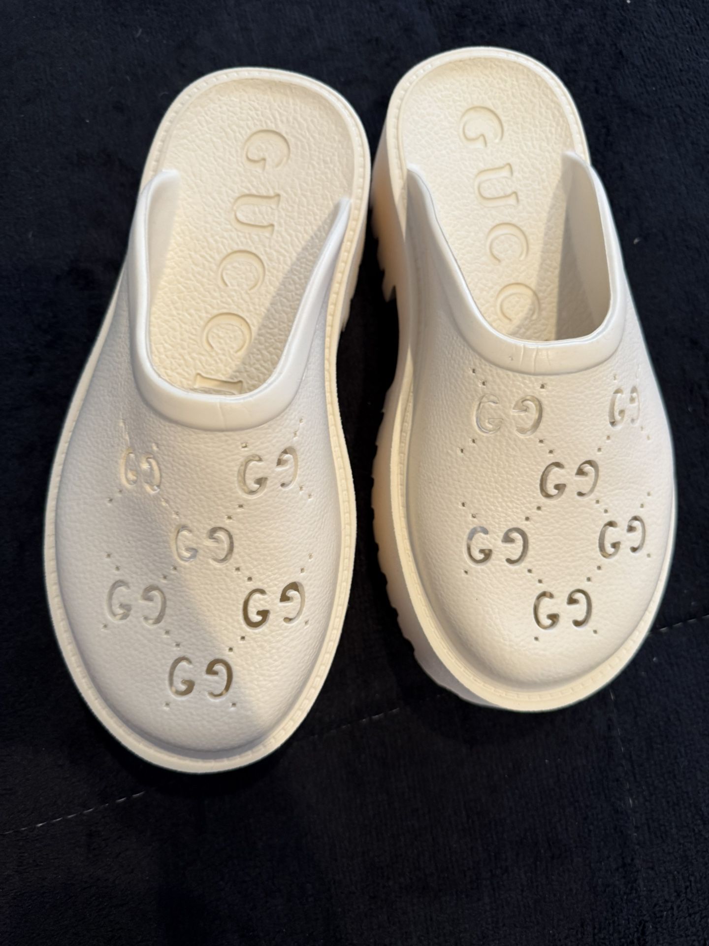 Slippers Gucci