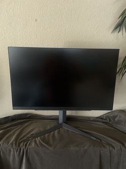 LG UltraGear 27GR93U-B.