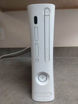 Microsoft Xbox 360 Game System HDMI Console 60GB