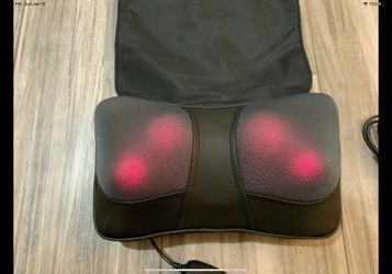Shiatsu massage pillow with heat