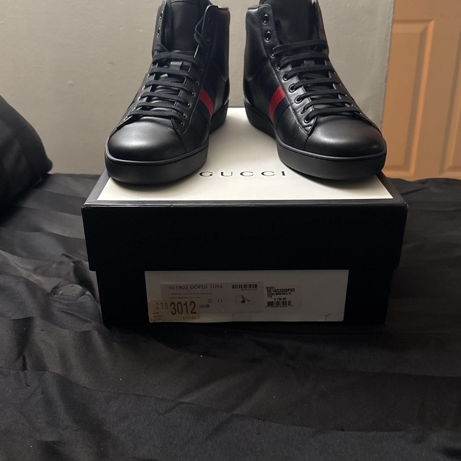 Gucci, Ace Bumblebee Sneakers