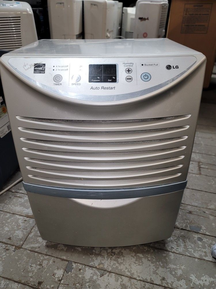 Like New 45 Pint LG Dehumidifier In Excellent Working Condition