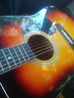Huntington guitar