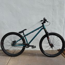 Haro SR 3 Dirt Jumper Like New