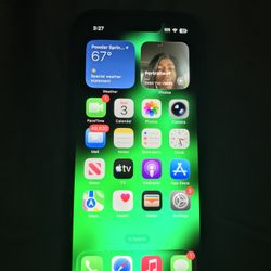 iPhone 16e 