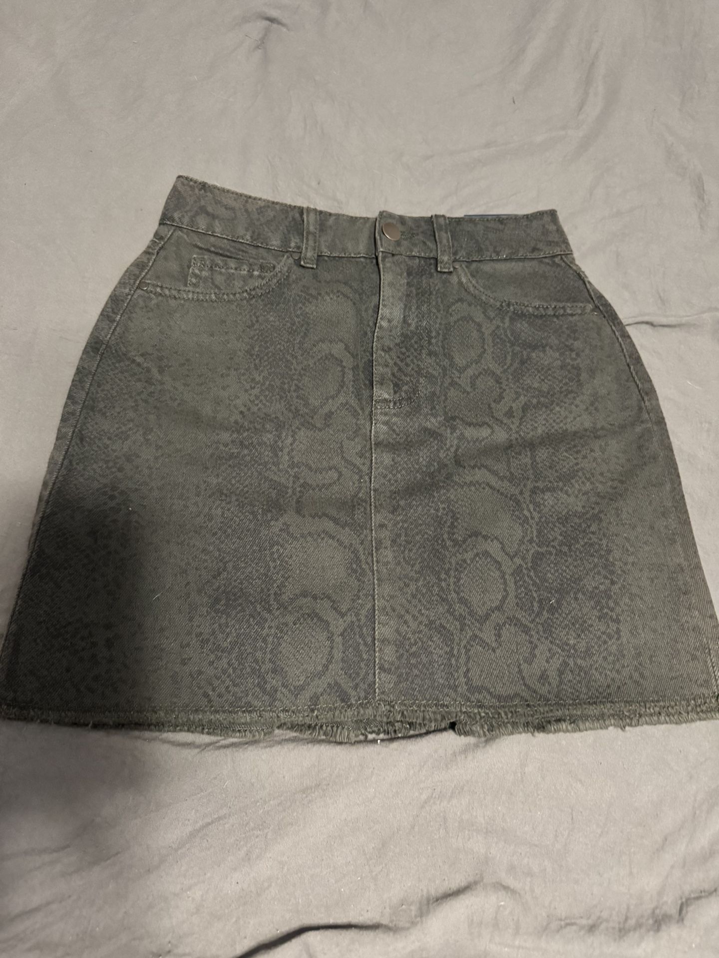 New Hollister Miniskirt