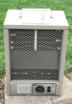Arvin Space Heater for Sale in Bellingham, WA - OfferUp