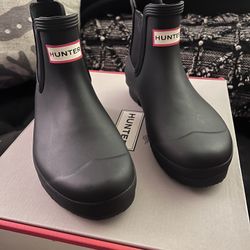Hunter Rain Boots 6