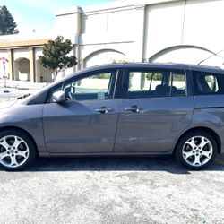 2010 Mazda Mazda5