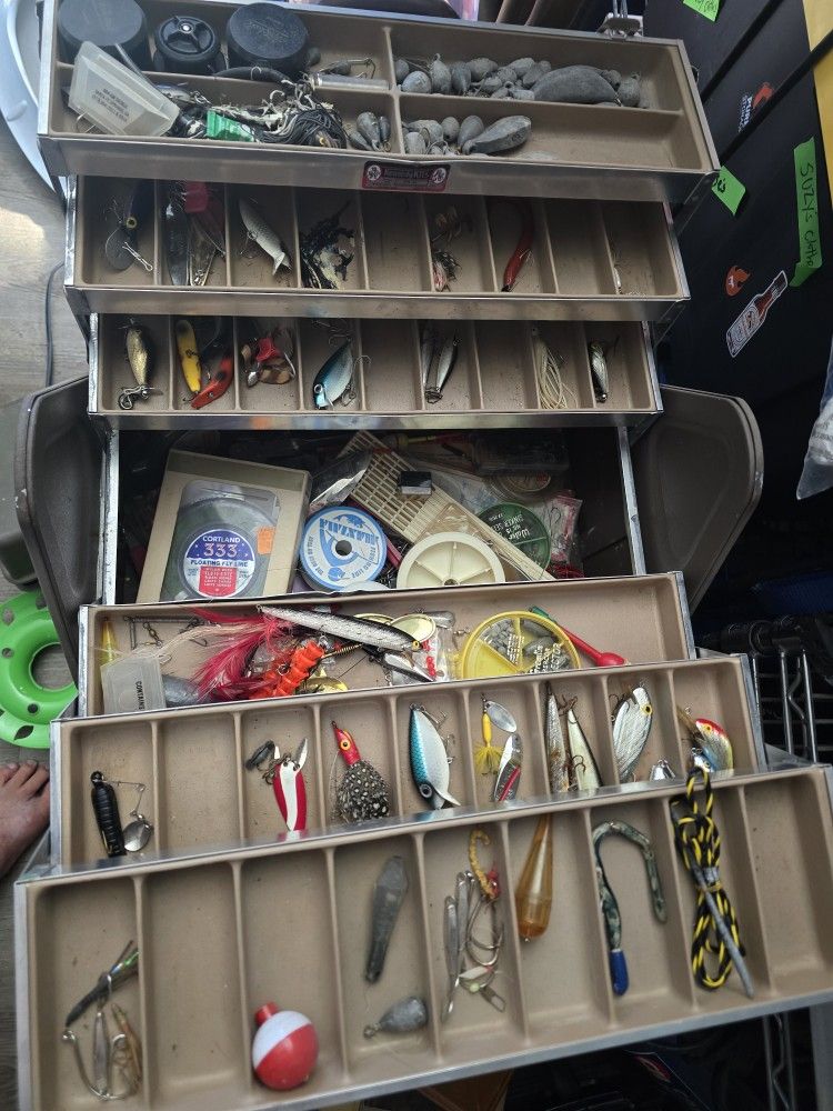 Fishing Tackle Lot