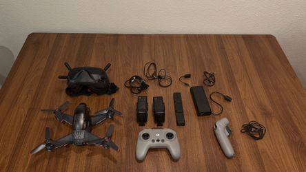 Dji FPV COMBO DEAL (never crashed, flown once)