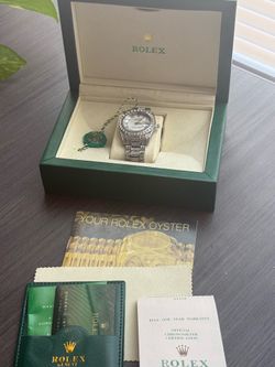 Watch moisinite