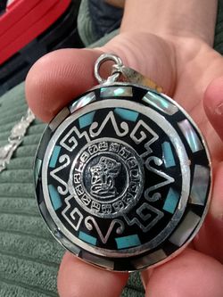 TRADE - VTG Sterling Silver Mayan Calendar Medallion w/ Abalone Accents