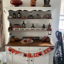 Ethan Allen Hutch 