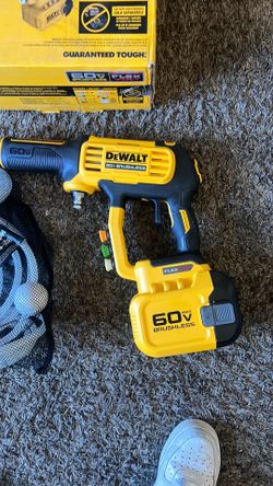 DEWALT 60V MAX 1000 PSI 1.0 GPM pressure washer