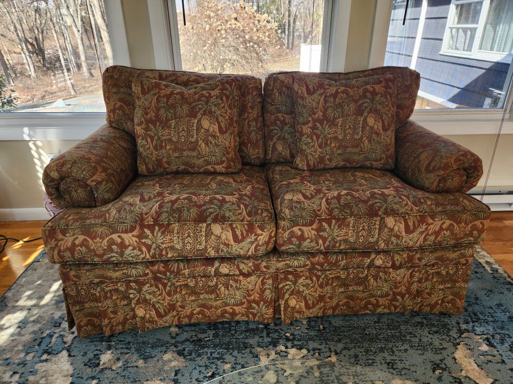 Ethan Allen Roll Arm Loveseat With Bombay Style Pattern