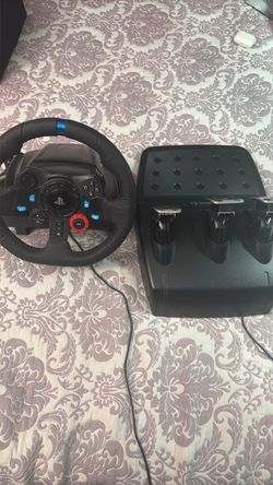 Logitech G29 Racing Wheel with Pedals