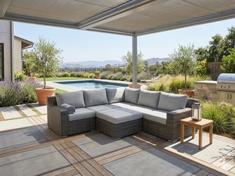 Outdoor seating sectional BRAND NEW