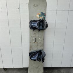 Burton Charger 156cm Snowboard With Large Bindings