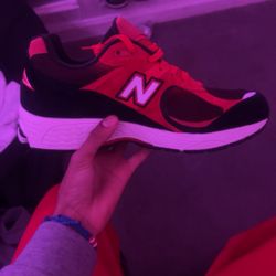 Red new balance size 10