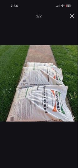 Milorganite Professional-Grade Turfgrass Fertilizer
