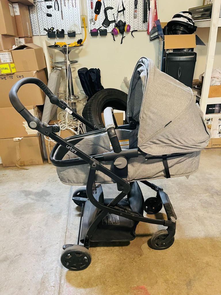 Urbini Stroller/ Carriola