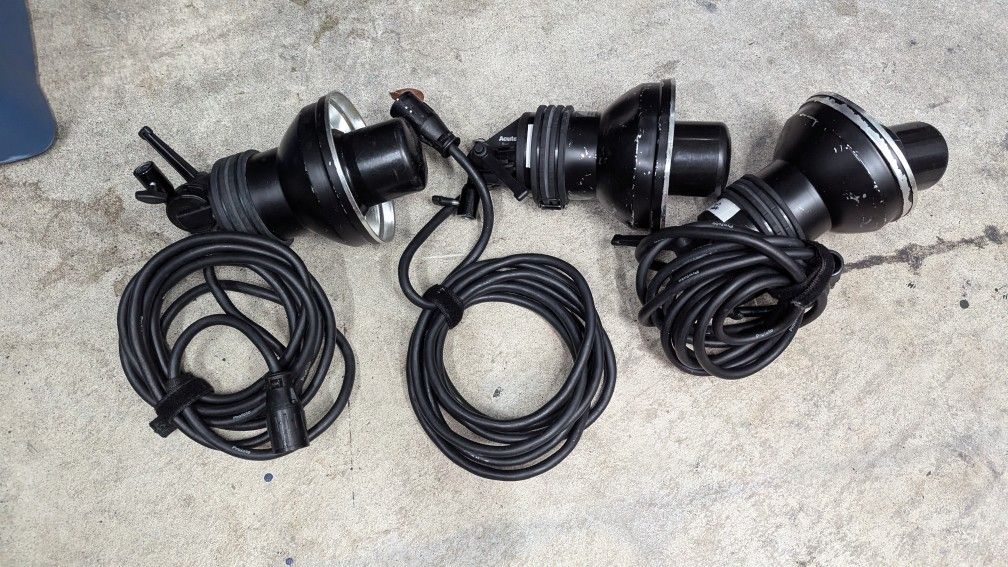Profoto Acute 2 Heads And Accessories 