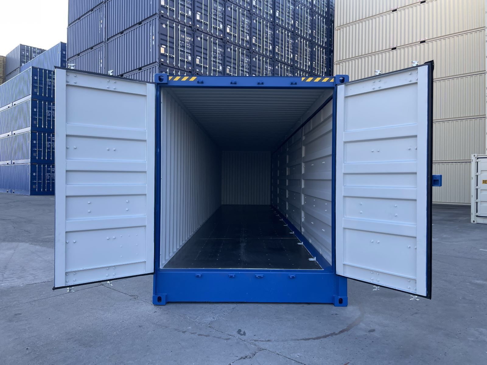 Container 