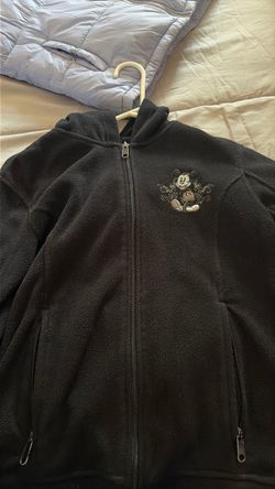 Disney sweater Small