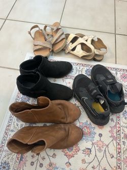 Children's Shoes Sizes 11,12,&1. FREE!