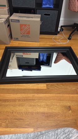 Brown Framed Rectangular Wall Mirror 3 ft by 2 ft