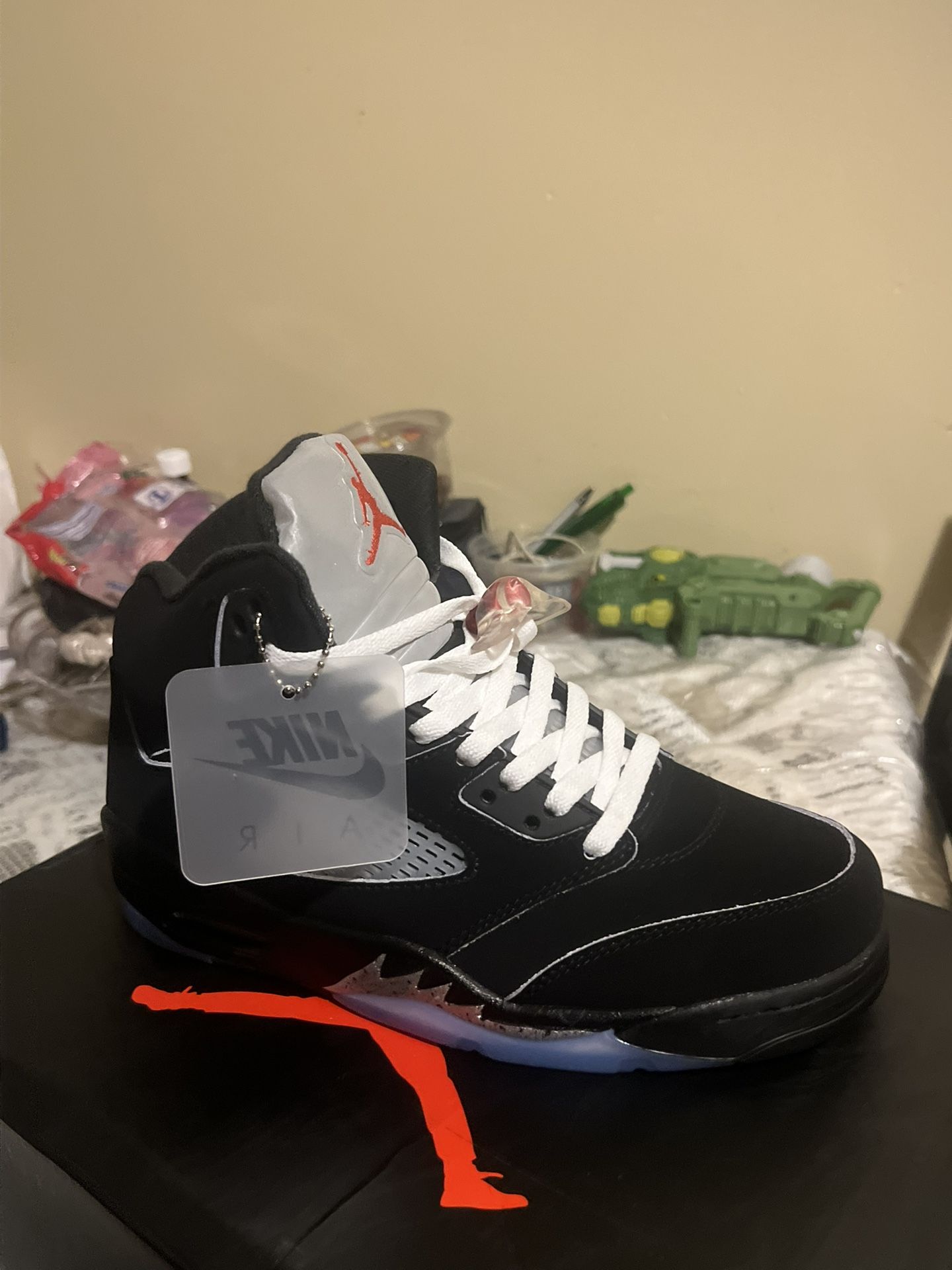 Jordan 5 Metallics