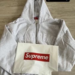 Supreme Hoodie