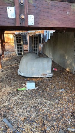 Igloo dog house
