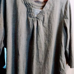 Ladies 22-24 Lane Bryant Top