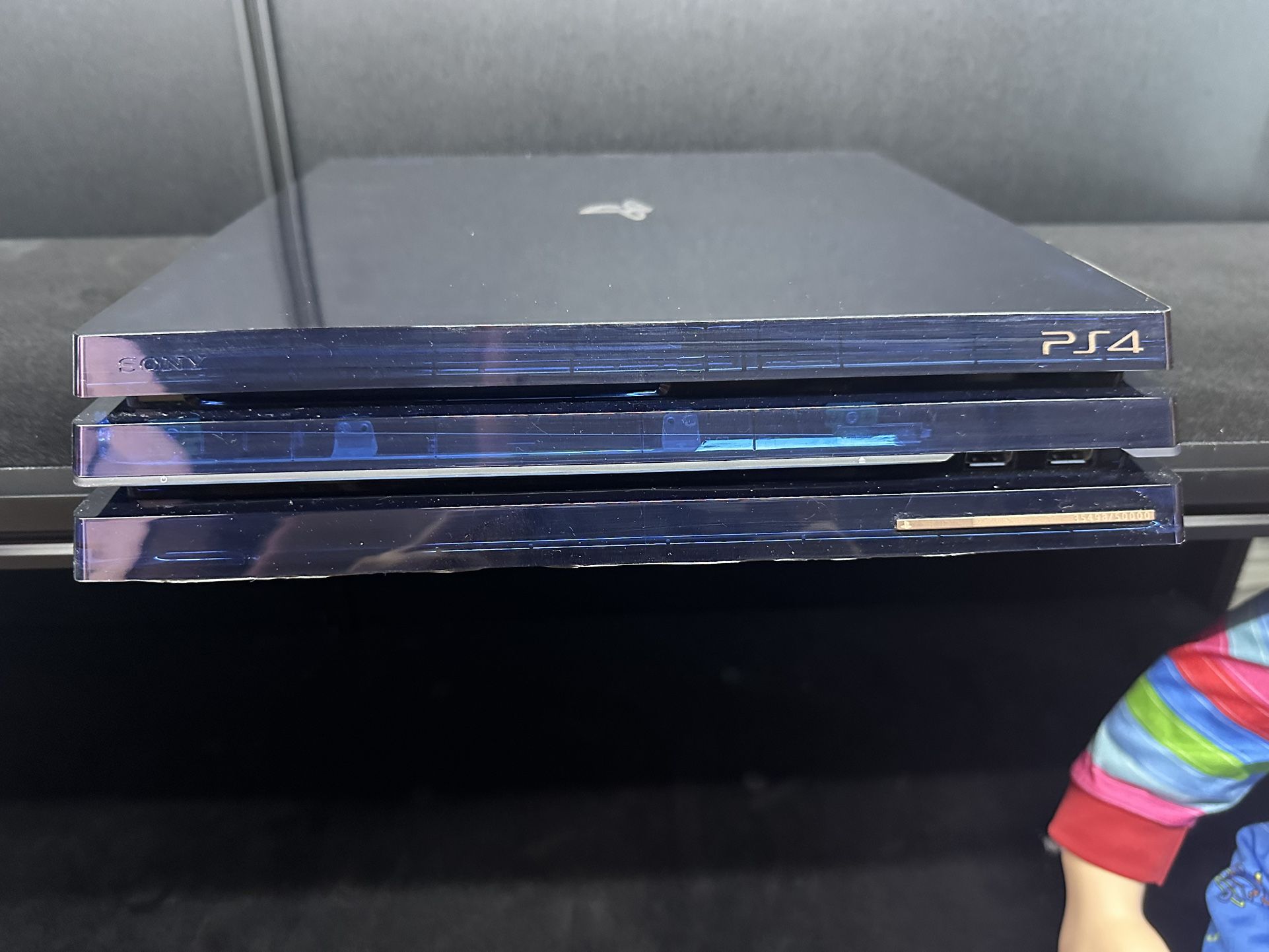 PlayStation 4 Pro 500 Million Edition