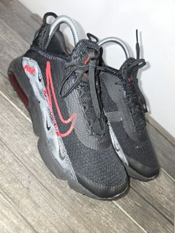 Nike Boys Air Max 2090 Topography Running  Sneakers Size 4.5Y=Women's 6.   D-8