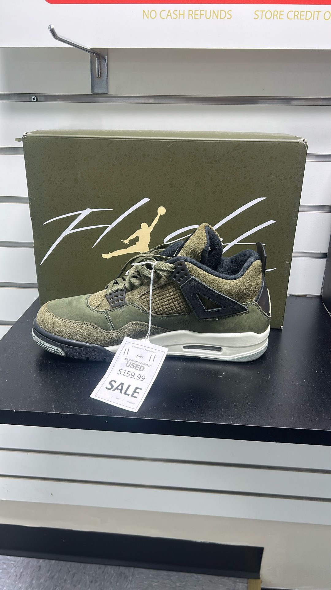 Air Jordan 4s Retro SE olive size 11