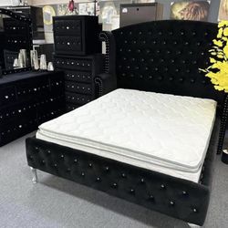 Beautiful Bedroom Black 