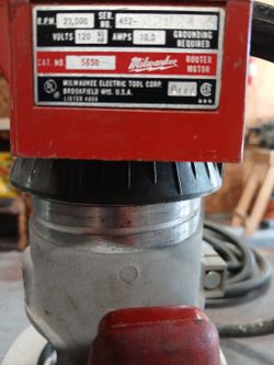 Milwaukee Router