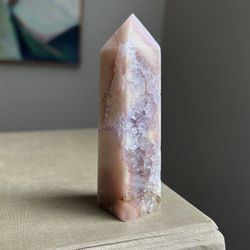 Small Druzy Flower Agate Tower ( H4” ) firm on price