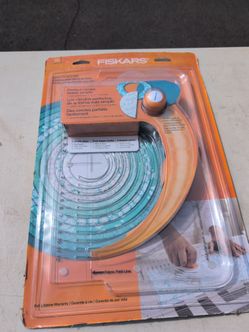 Fiskars fabric circle cutter