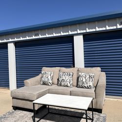 FREE Delivery 🚚 | Ashley Furniture L Couch