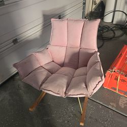 Pink chair works fine