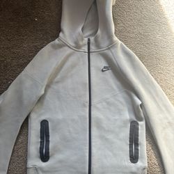 Nike Tech